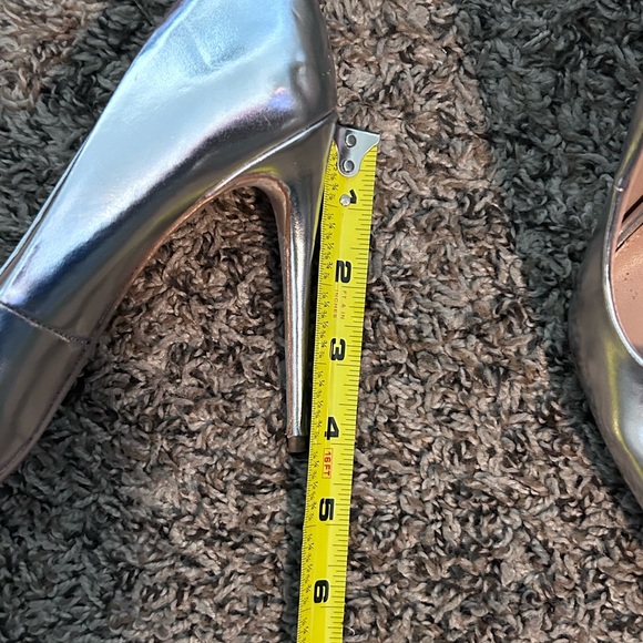 DAVIDTUTERA • Sliver High Heel Pumps • size 7 - Picture 6 of 6